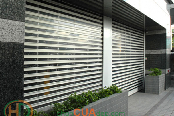 Cửa cuốn song ngang giúp bảo vệ và tạo thoáng